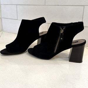 Kensie block heel suede sandals